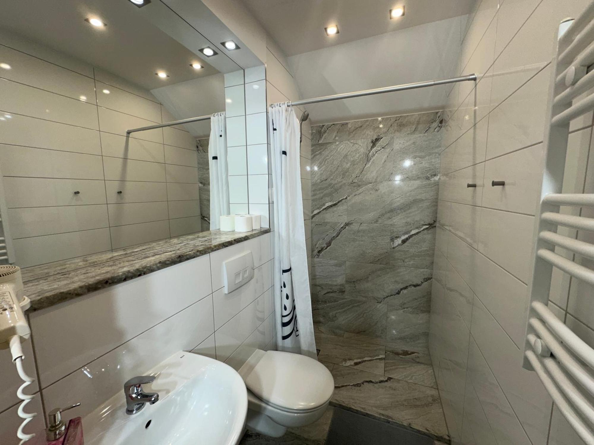 Bed and Breakfast Helios Ustka Exterior foto
