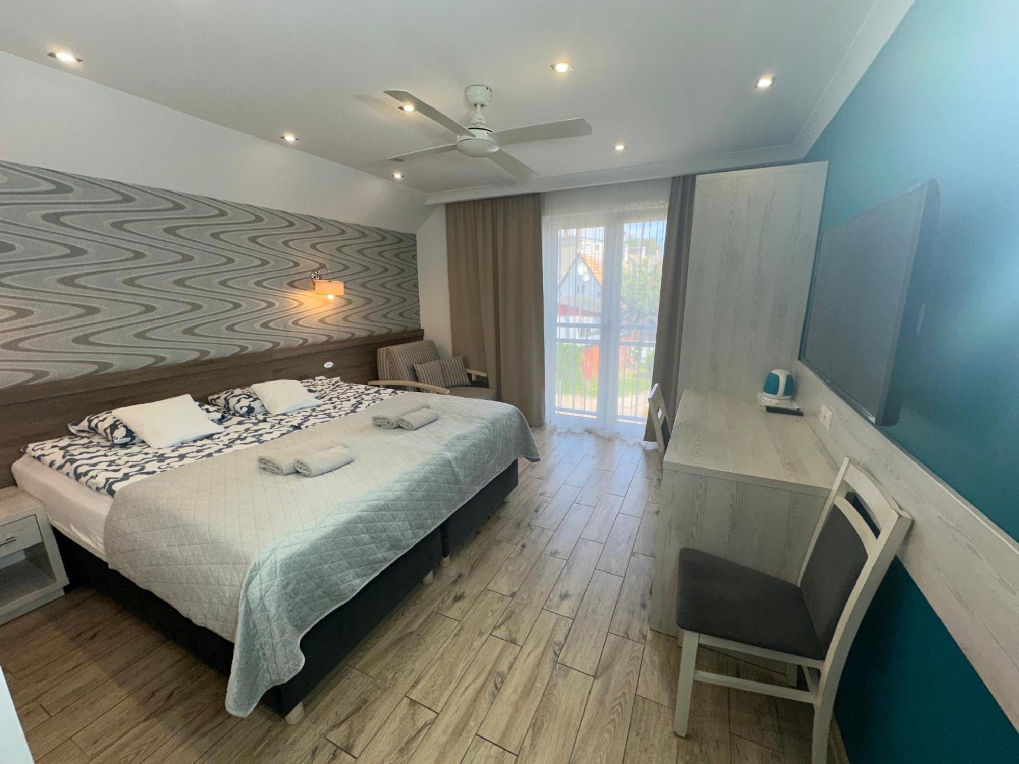 Bed and Breakfast Helios Ustka Exterior foto